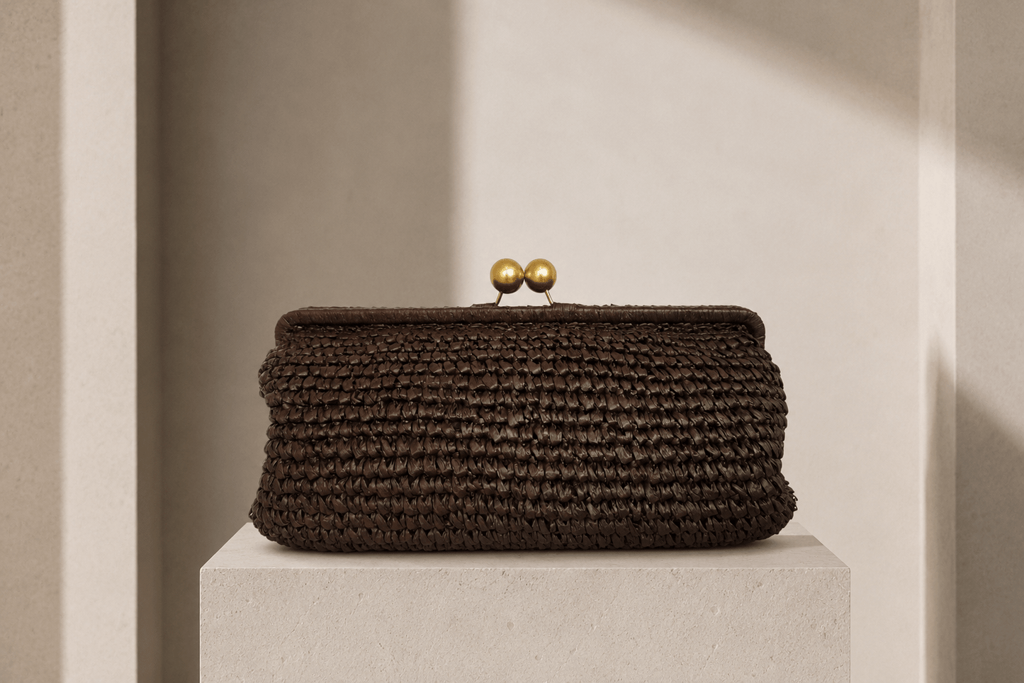 RAFFIA Clutch mocca