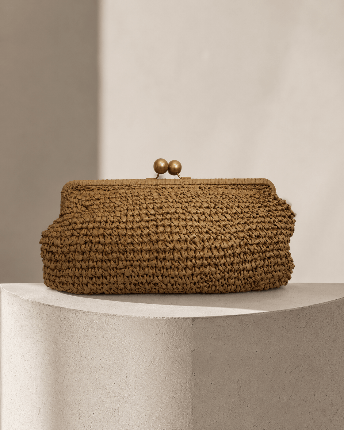 RAFFIA Clutch natural